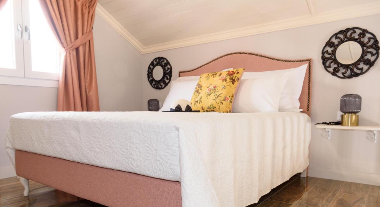 Nafsika Suites (Adults Only) Nea Moudania Extérieur photo